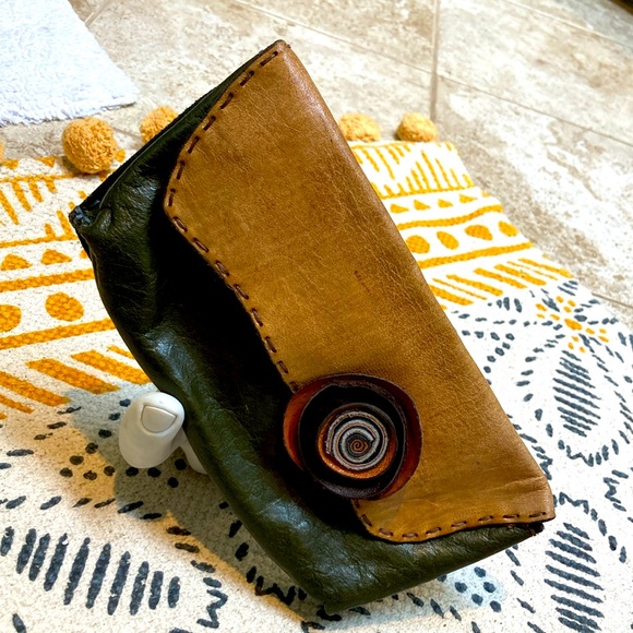 Handbags - Clutch, wallet